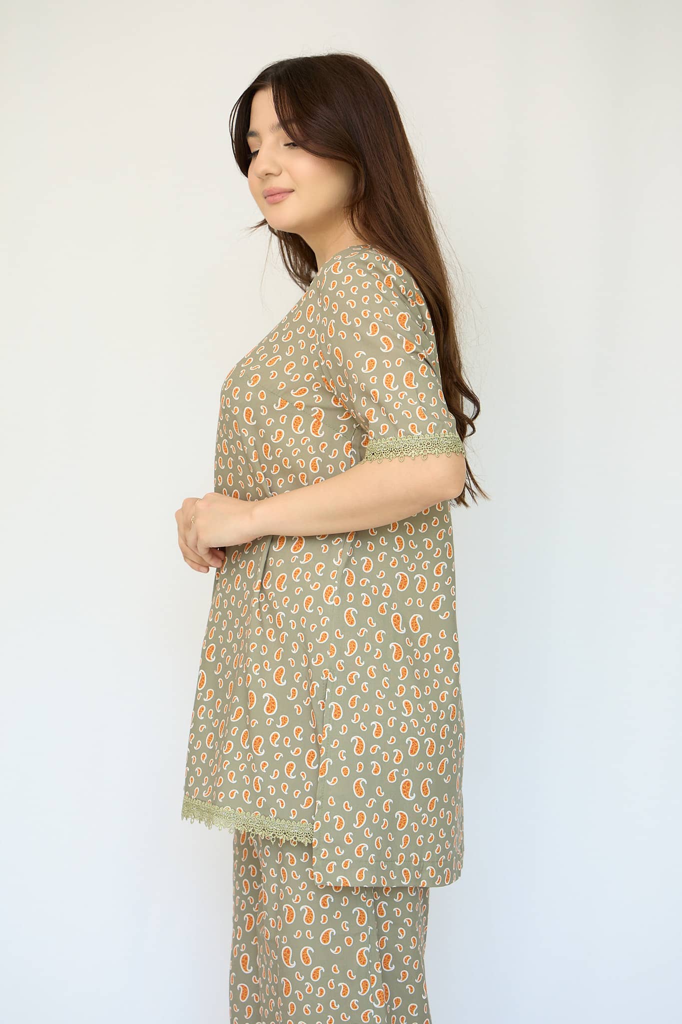 Nilufar — kulrang-jigar (qisqa yeng) 4